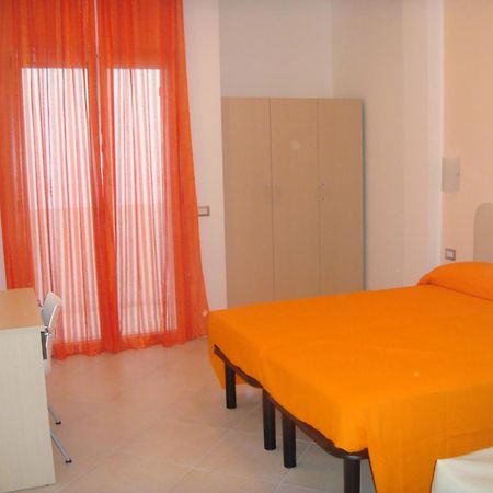 Residence Perla Misano Adriatico Exterior foto