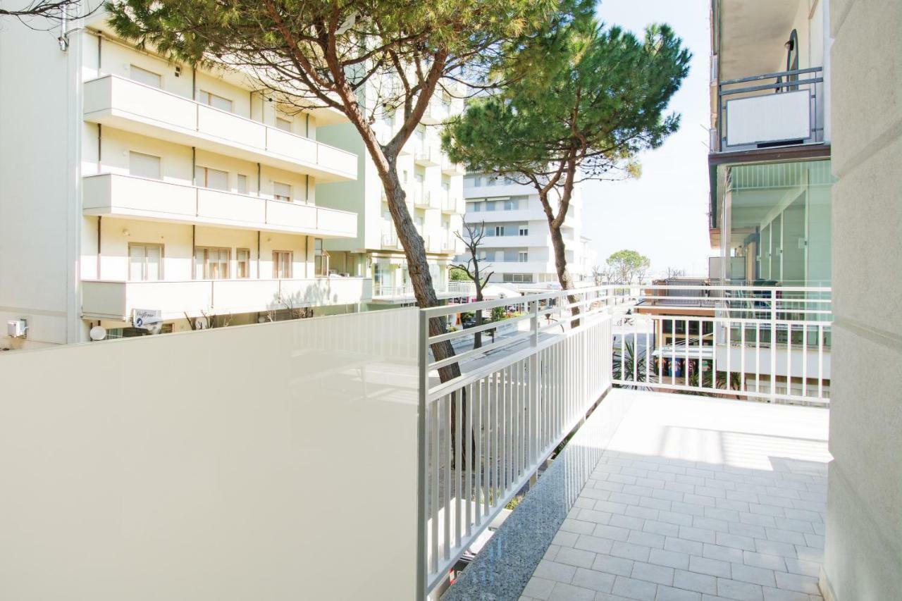 Residence Perla Misano Adriatico Exterior foto